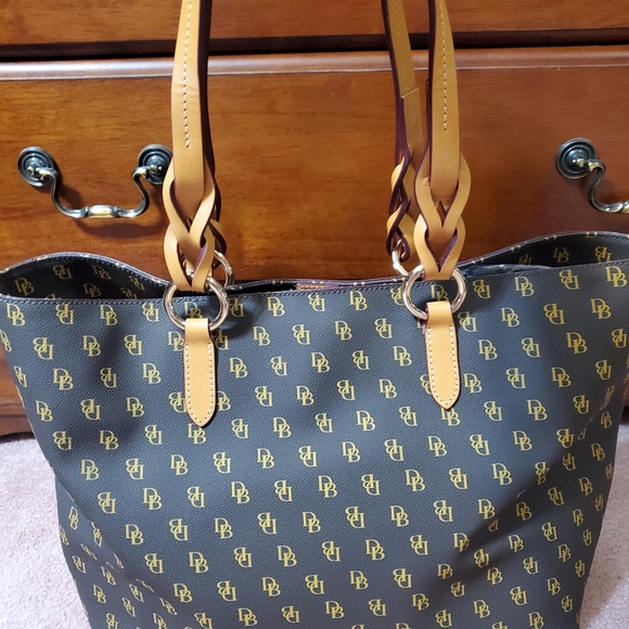 Dooney and Bourke Tammy tote - Picture 2 of 5